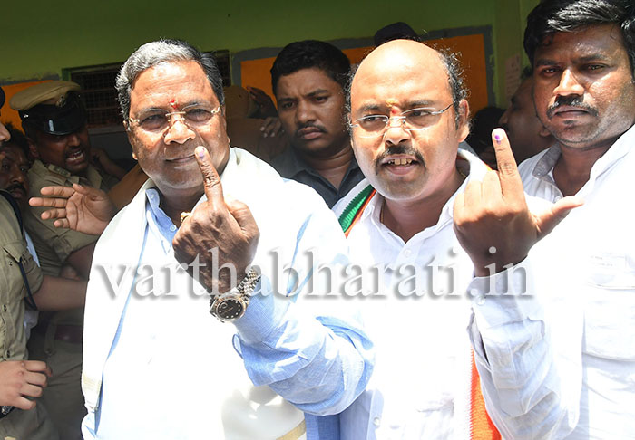 ಕಾರ್ಯಕರ್ತರಲ್ಲಿ ಹುರುಪು ತುಂಬಿದ ಜನಪ್ರತಿನಿಧಿ, ತಾರೆಯರ ಮತದಾನ